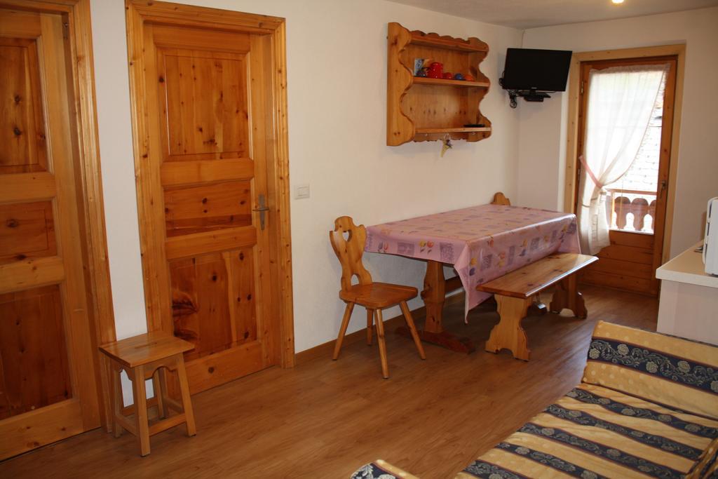 Casa Longa Apartment Livigno Room photo