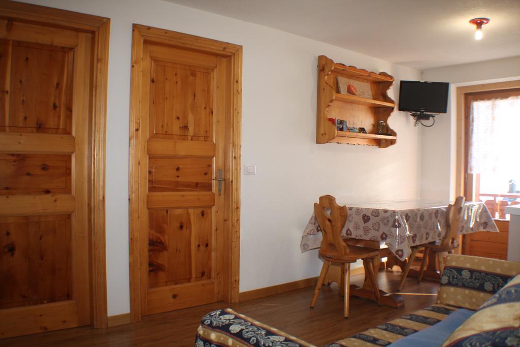 Casa Longa Apartment Livigno Room photo