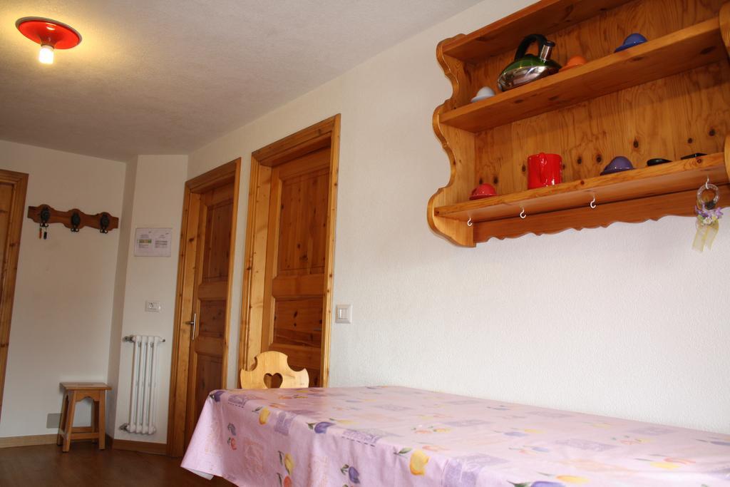 Casa Longa Apartment Livigno Room photo